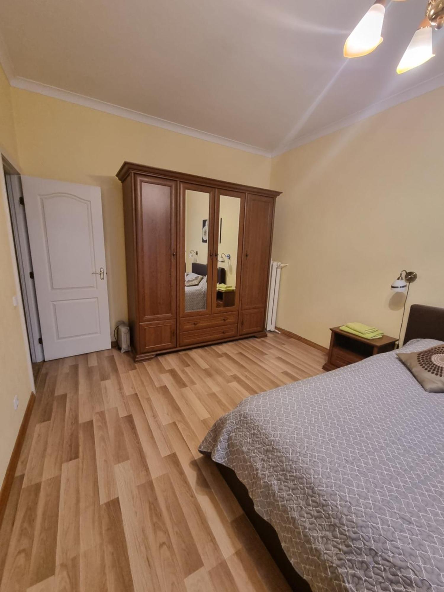 Lacplesa Central Apartments Рига Екстер'єр фото